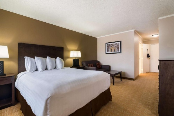 Best Western University Inn image 12