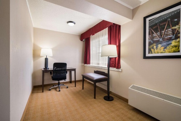 Best Western University Inn image 14
