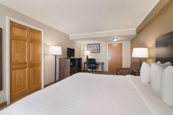 Best Western University Inn image 16